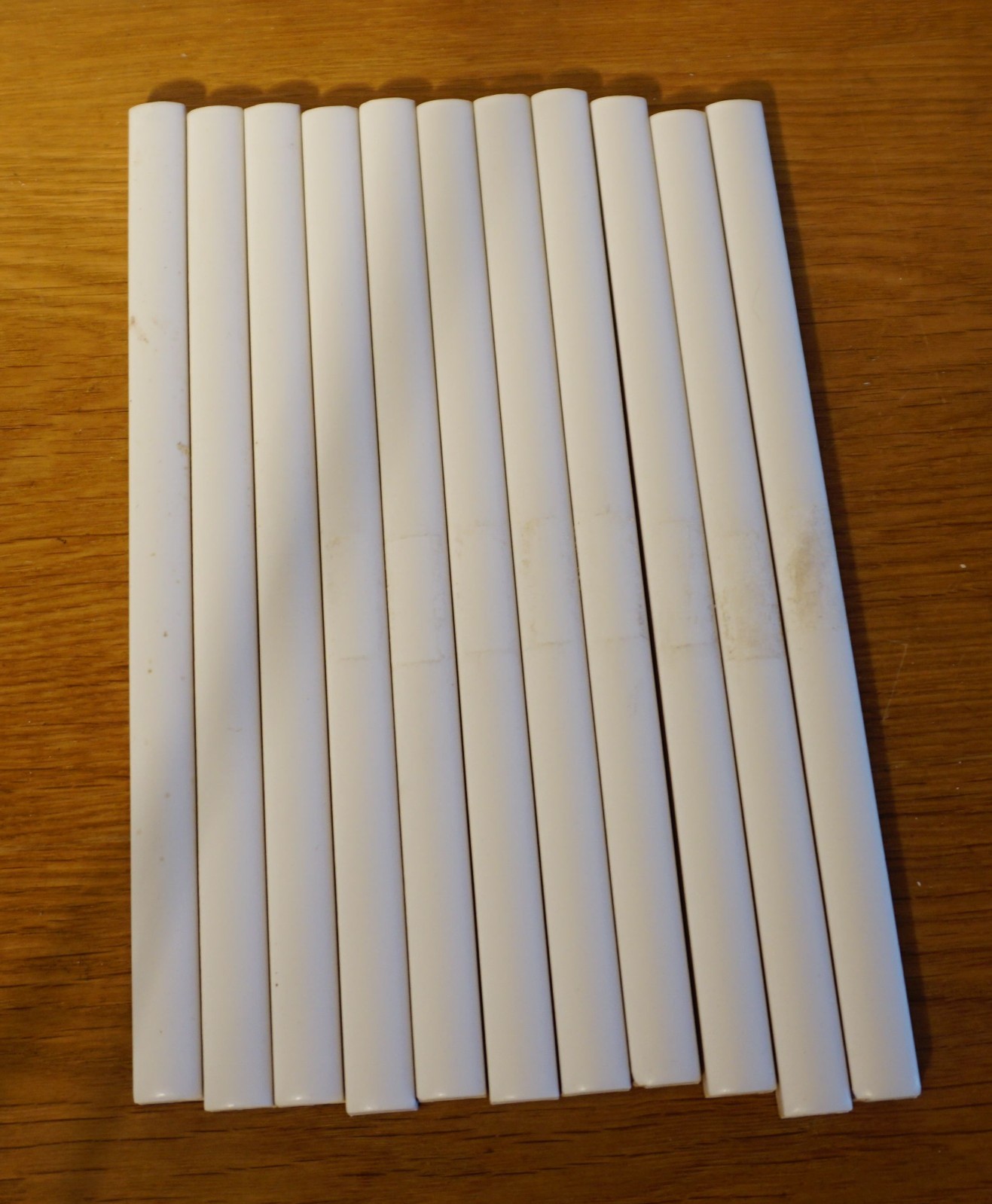 11 Glazed Ceramic Wall Tiles – 200 x 12 x 7 mm White Listello Straight Liner