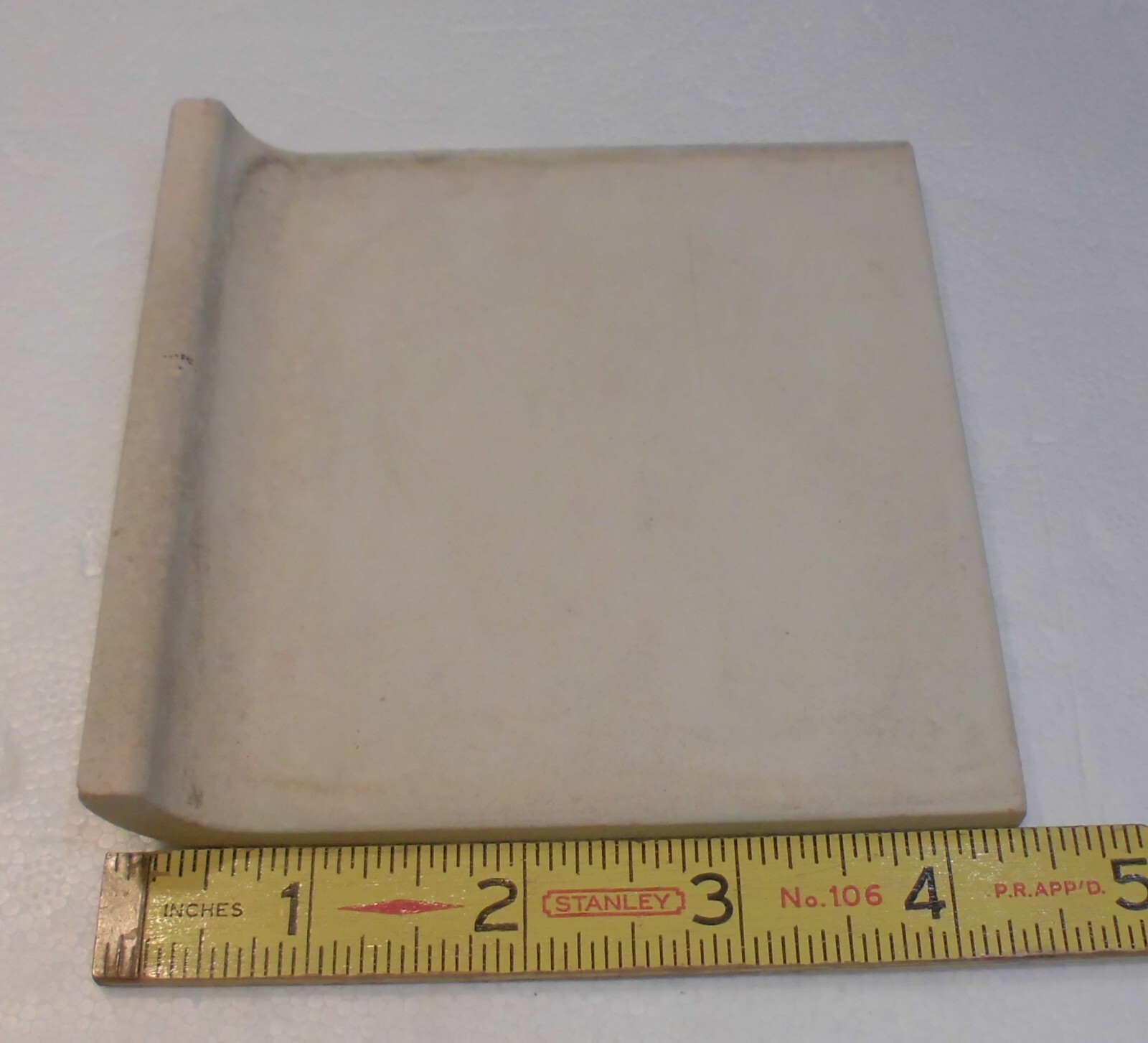 1 Fern Green: Radius Bullnose Ceramic Tile 4-3/8″ by Mid-State: Glossy Mud Caps