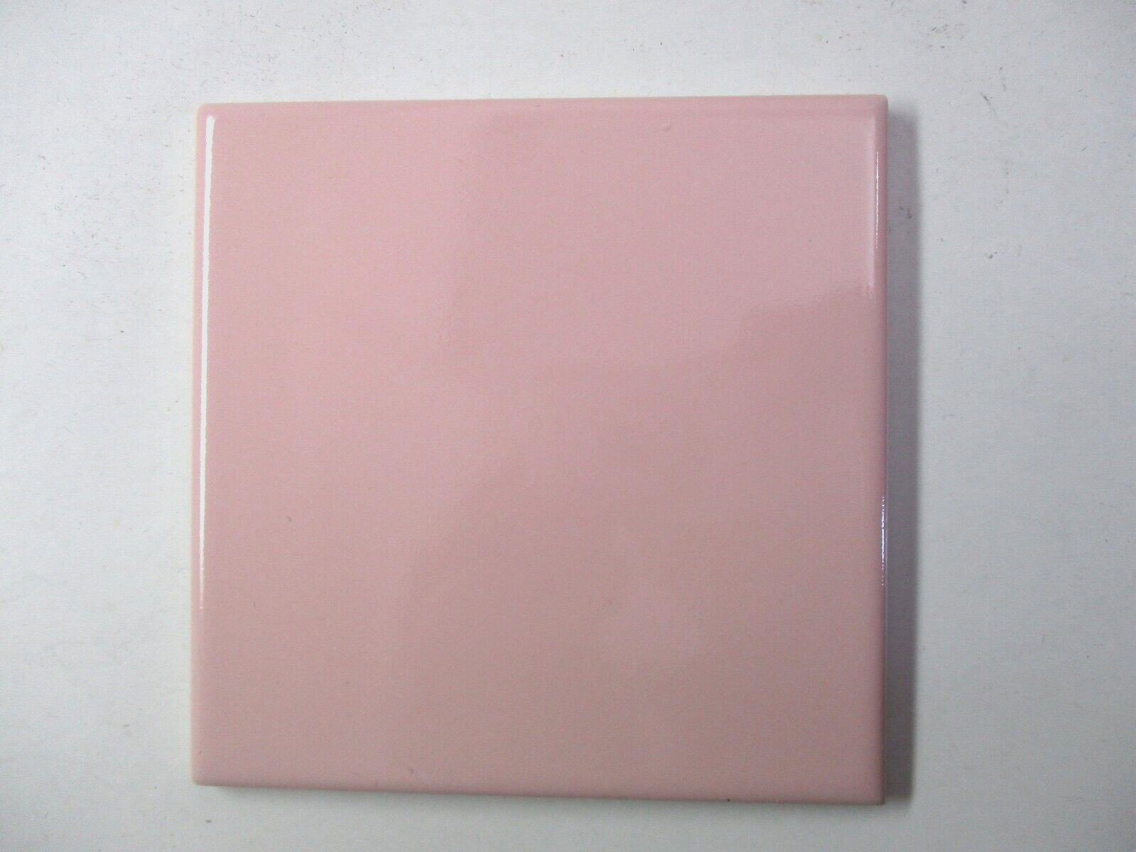 1 Wall Tile Atco USA 4-3/8″ Semi Gloss Pastel Rose Pink Ceramic 1950s Retro Vtg