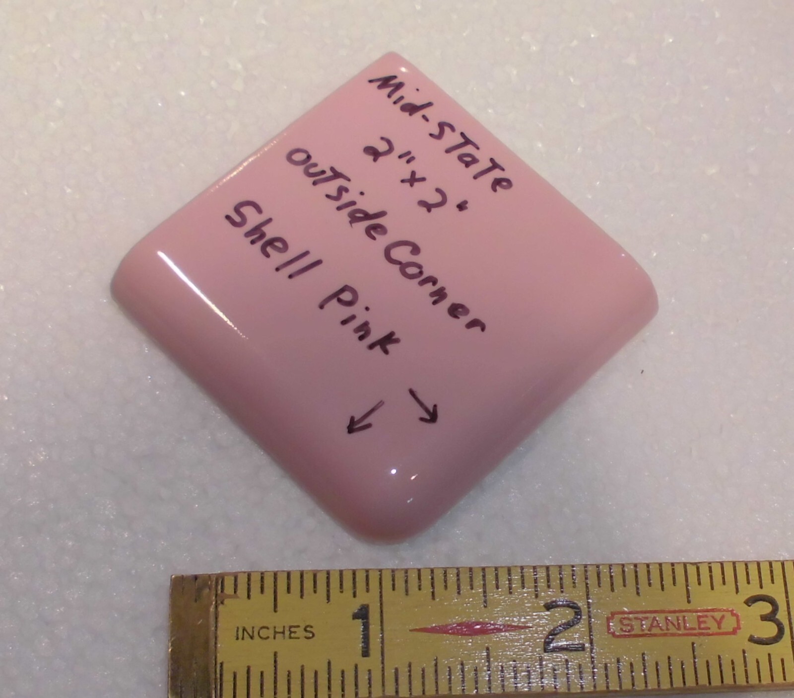 1 pc. Shell Pink: 2″ X 2″ X 5/16″ Glossy Ceramic Surface Bullnose Corner Tile