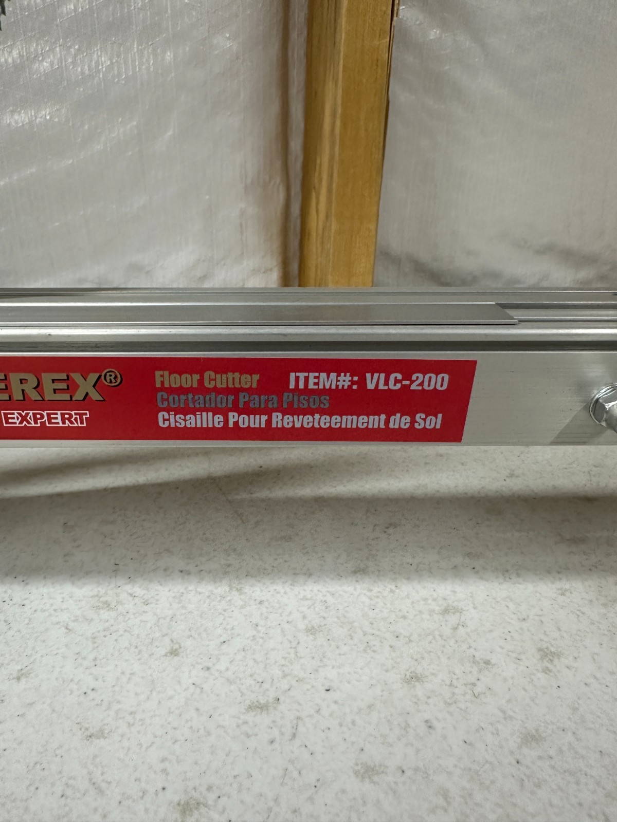 Fully pre-assembled Manual Laminate & Vinyl Floor Cutter, Lightweight Flooring