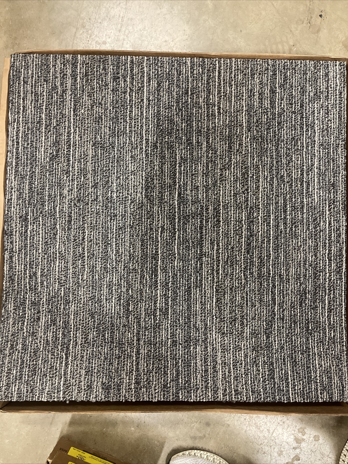 Philadelphia Commercial Carpet Tile : Fractured Tile 00505 Model 24 x 24 in
