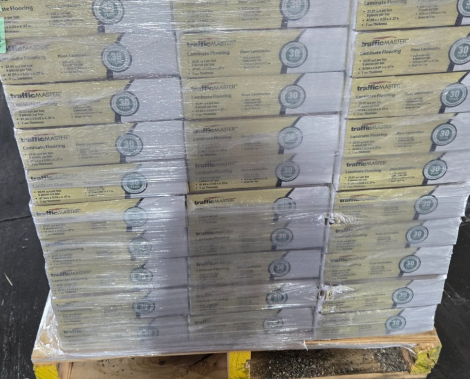 Pallet Sale – Trafficmaster Flooring Grey Oak 7mm – 33 cases