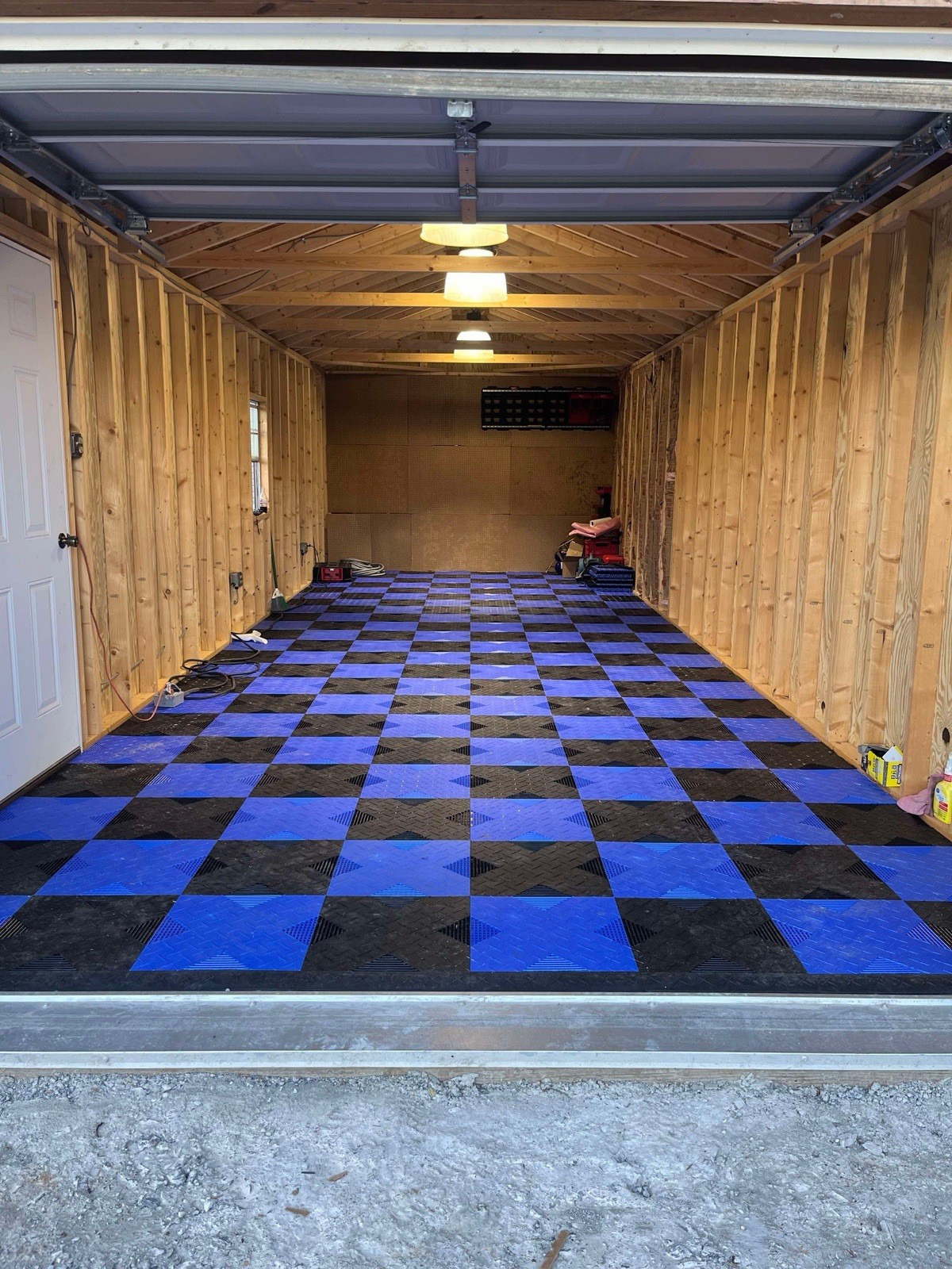 Light Gray (silver) HYBRID-X garage floor tiles 50 square feet 17×17 MADE IN USA