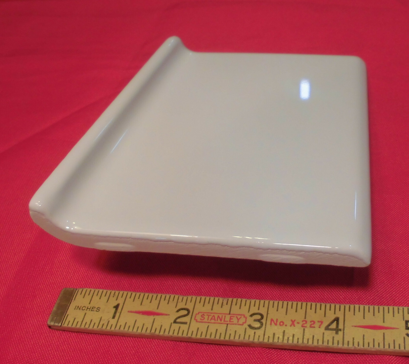 1 pc. Glossy White Bullnose Top: base/cove Ceramic Tile: 4-1/4″ X 6″ NEW-STOCK