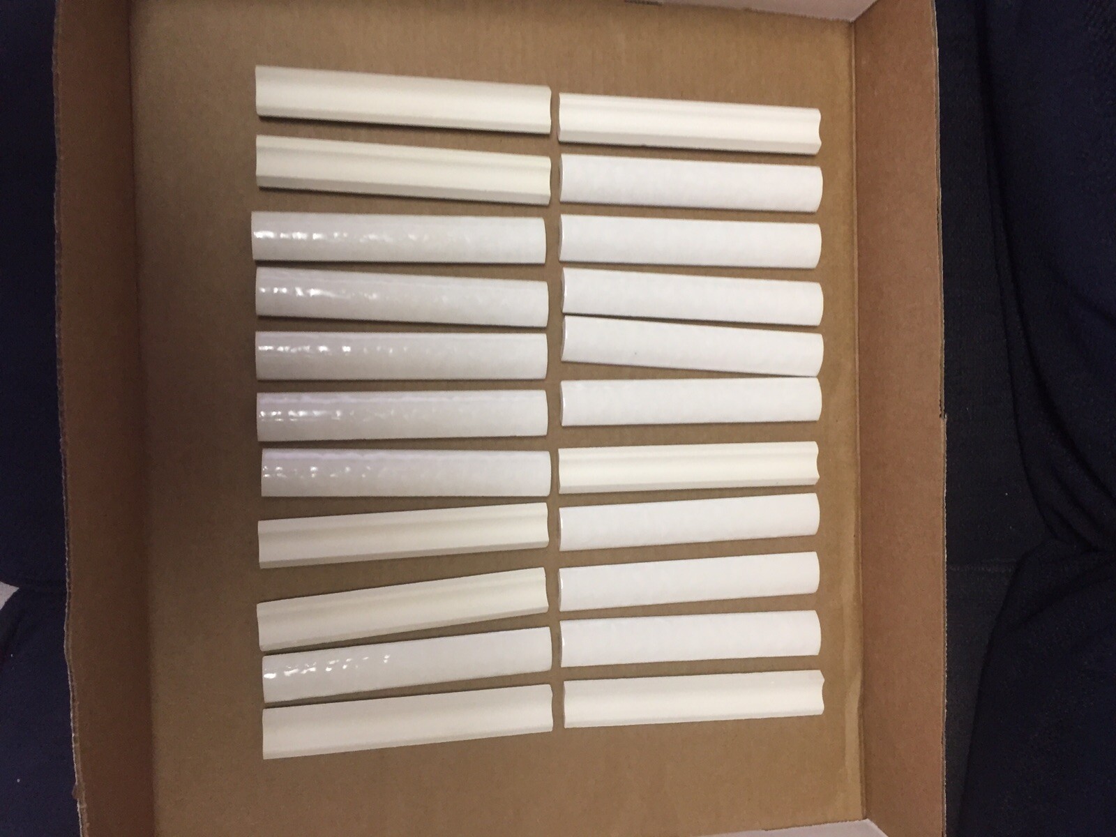 Dal Tile #400 Mayan White Quarter Round 22 Pieces Discontinued Semi Gloss