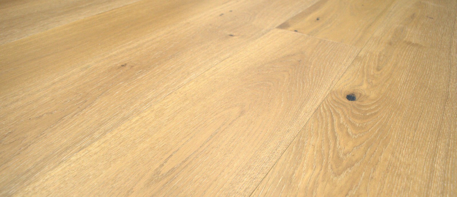 7 1/2″ x 5/8″ European French Oak Engineered Flooring Galleon – Sample