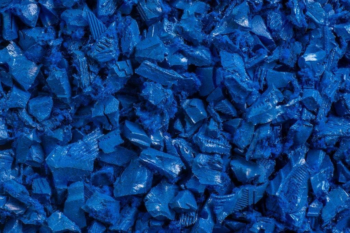 Rubber Mulch Nuggets Protective Flooring for Playgrounds, Swing-Sets, Play Areas