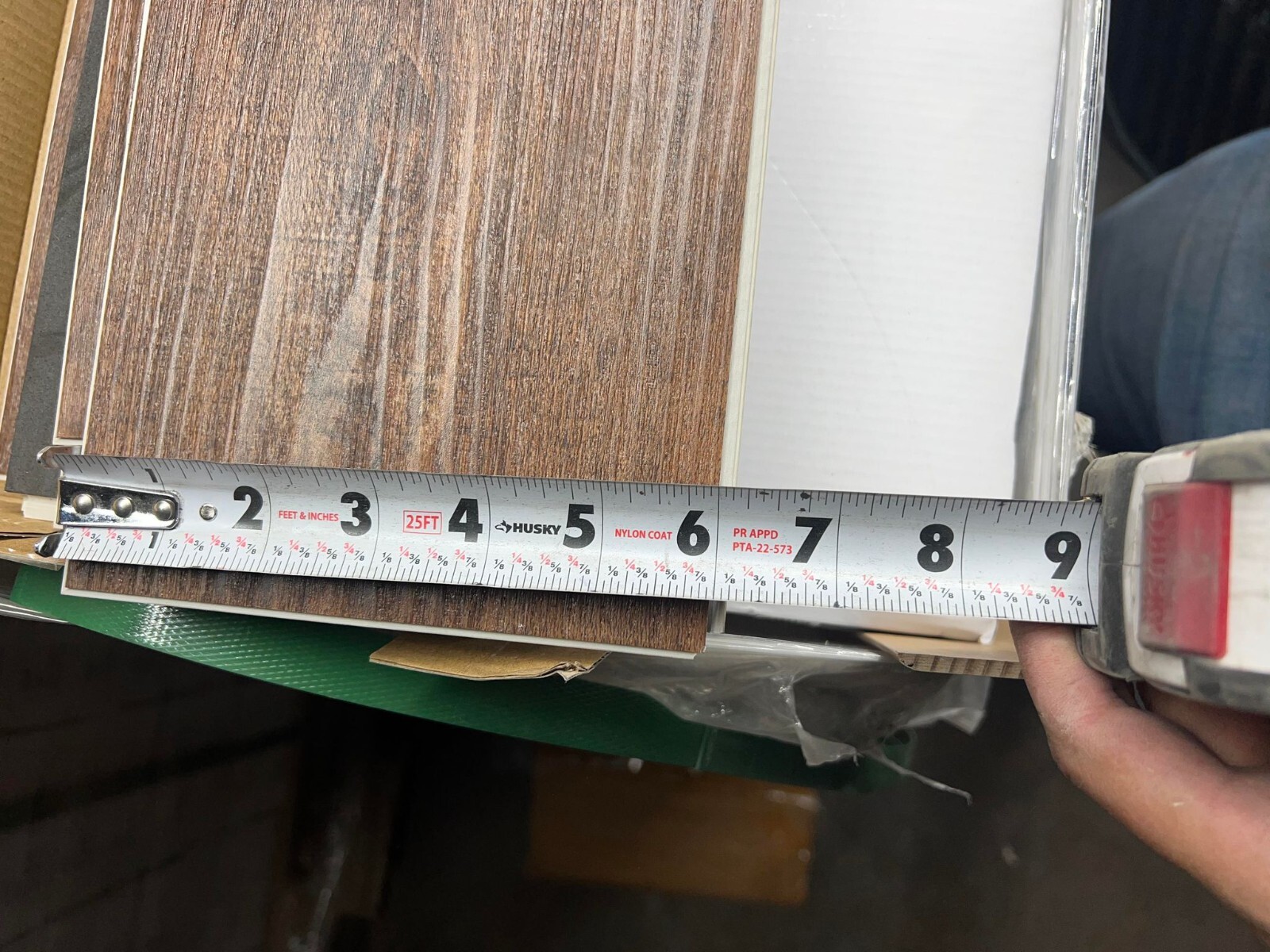 vinyl flooring Plank 48” * 6” 39 Mil gray or brown 25.5 square feet / Box