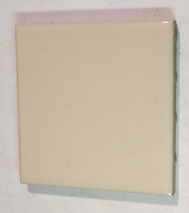 1 USQTCO Romany USA 4-1/4″ Ceramic Wall Tile Gloss Pale Eggnog Yellow 1950s Vtg