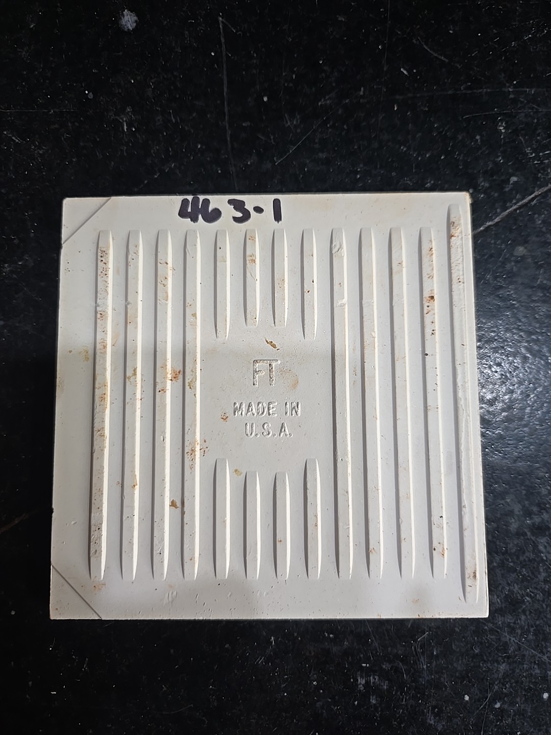 Vintage Florida Tile Bullnose 4 3/8″ Buckwheat W/gold/silver Specks NOS Tile