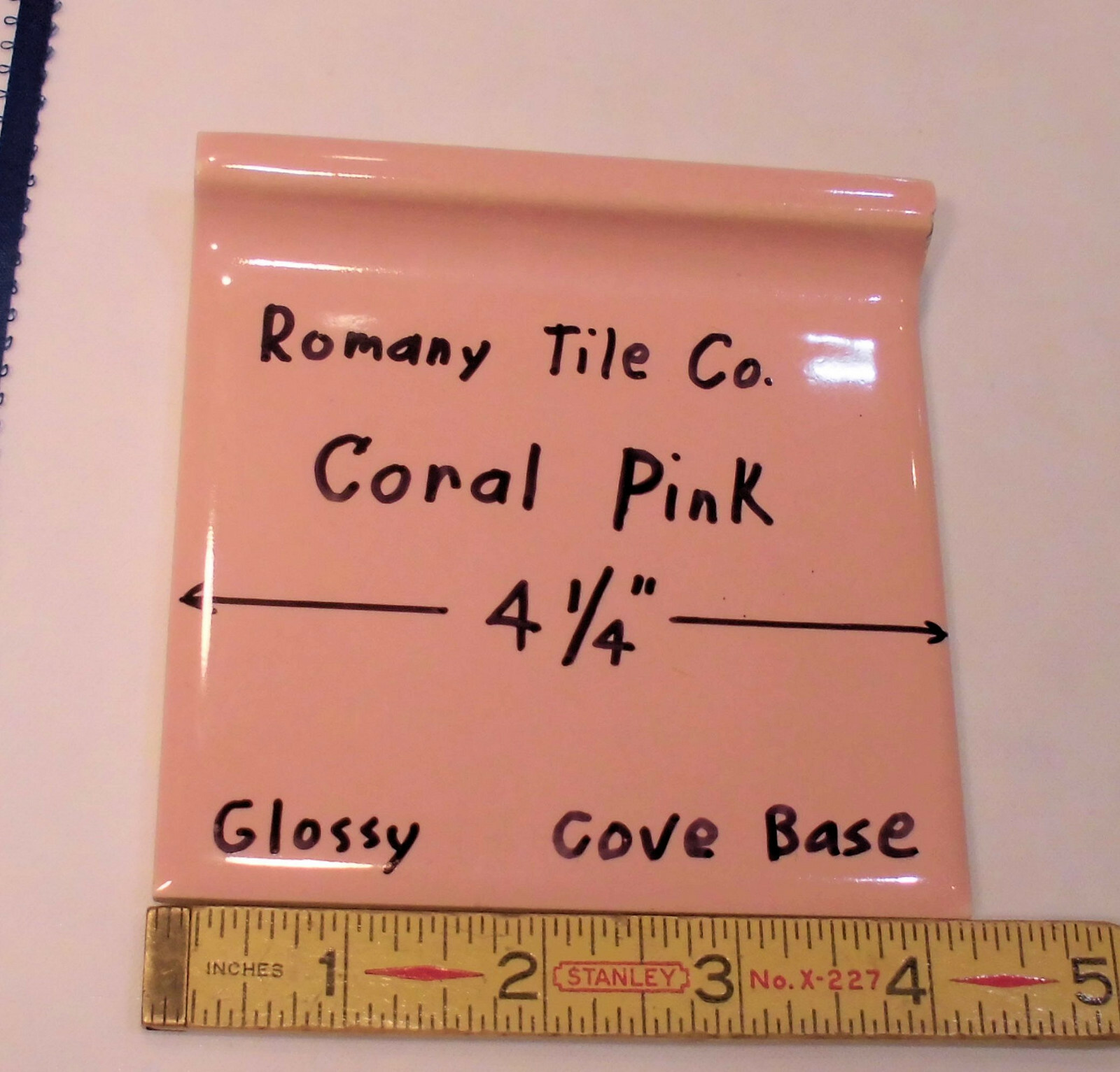 1pc. *Coral Pink* 4-1/4″ Glossy Ceramic Cove Base Tile; Romany Co. Flat Top