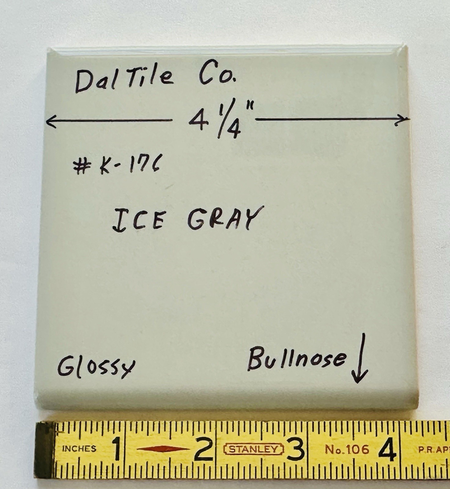 1 pc. Ice Gray #K-176: Glossy Bullnose Ceramic Tile by Daltile: 4-1/4″ New Stock