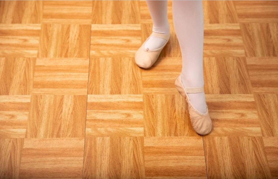 Garage Flooring Inc Dance Tiles Oak 12″x12″ 28 Pieces 1001022