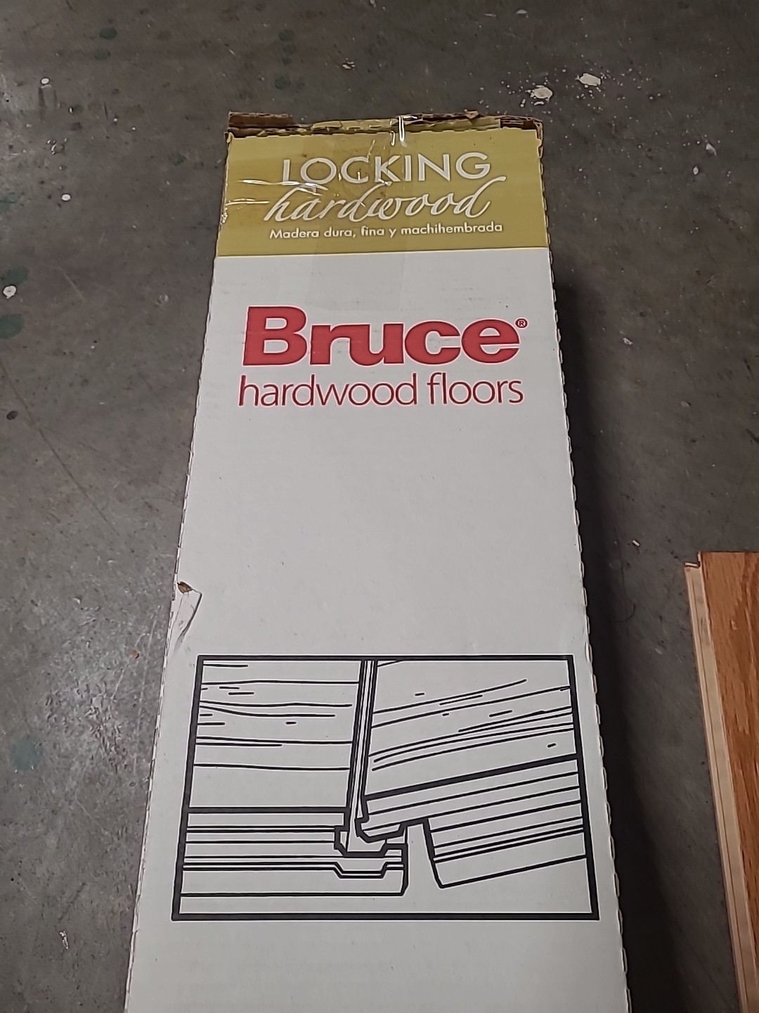 Bruce Butterscotch Oak 3/4″ x 2-1/4″ Solid Hardwood Flooring (20-Sq-Ft/Case)