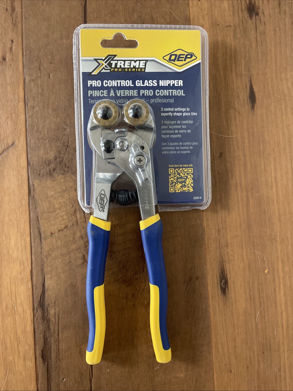 QEP Xtreme Pro Control Tile Nipper for Glass & Mosaic up to 5/16″ Thick 32014