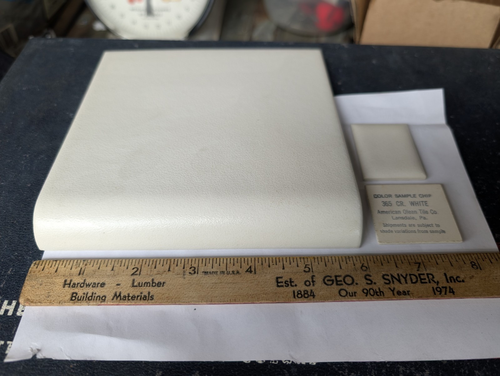 1 pc American Olean Crystalline White ceramic tile #365 6″ Mud Bullnose 60s 70s