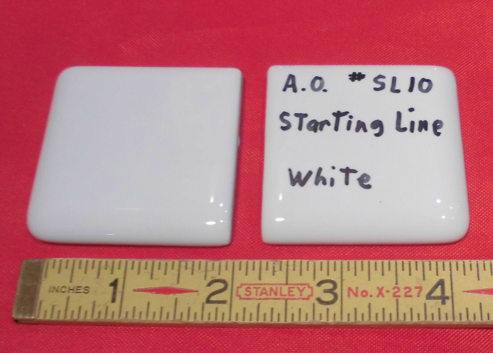 2 pcs. Starting Line White 2″ X 2″ X 5/16″ Ceramic Surface Bullnose Corner Tiles