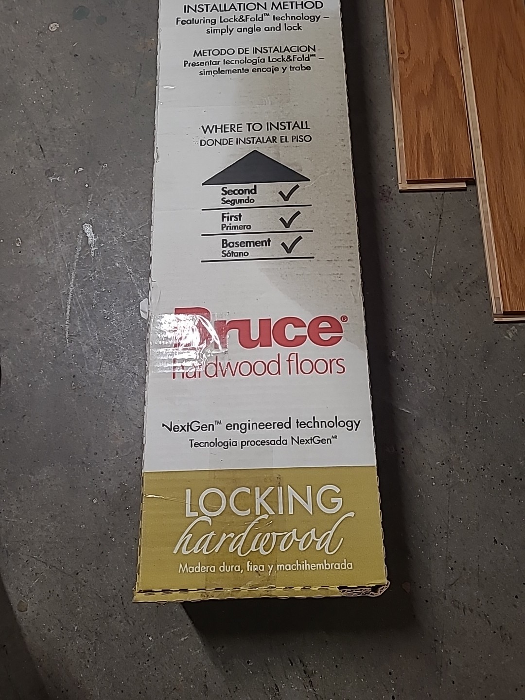 Bruce Butterscotch Oak 3/4″ x 2-1/4″ Solid Hardwood Flooring (20-Sq-Ft/Case)