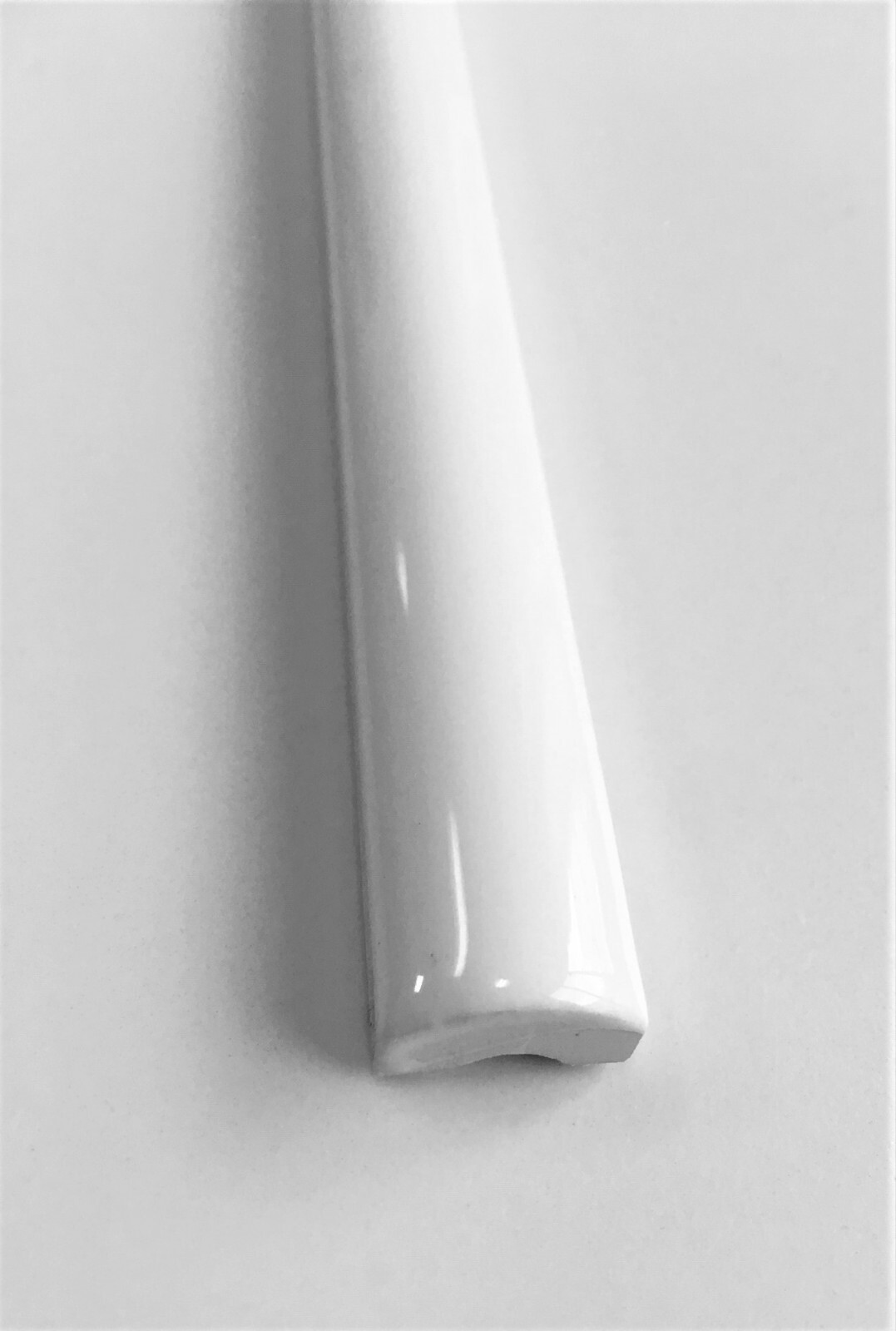 5 7/8″ X 5/8″ White Ceramic Glossy Pencil Molding Trim Piece (Sold per piece)