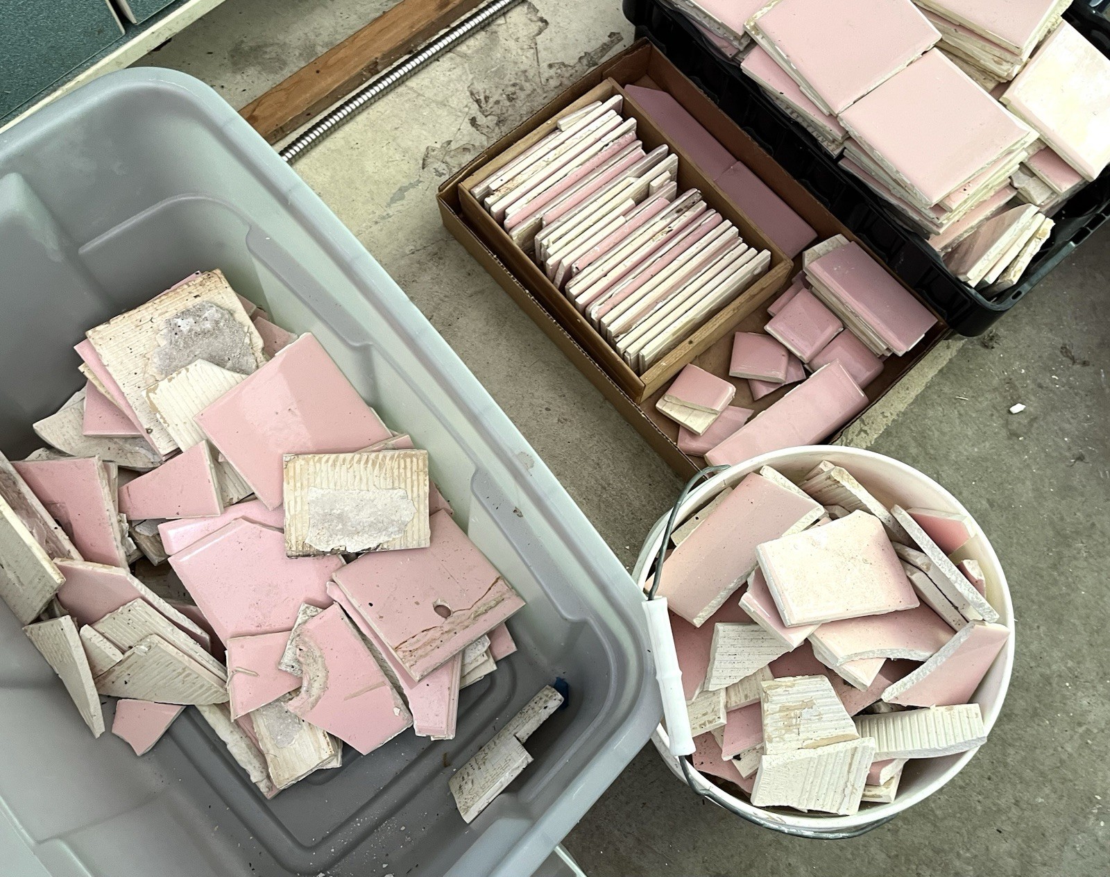Vtg Lot 100’s-PINK Mosaic Tile USA Company-4 3/8″ Square Ceramic-Reclaimed-Ohio