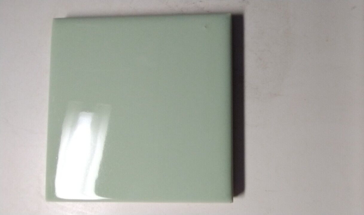 1 Tile Mosaic USA 4-3/8″ Sq. Gloss Tea Pale Green Ceramic Wall 1950 Vintage MCM