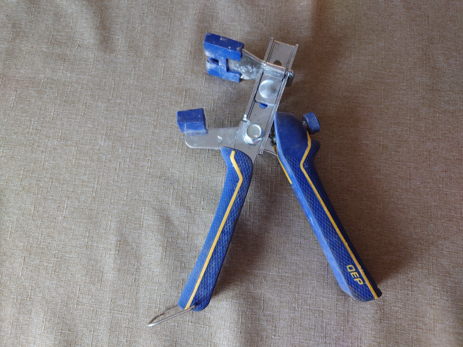 QEP Pro Installation Pliers for Clip and Wedge Tile Leveling Systems