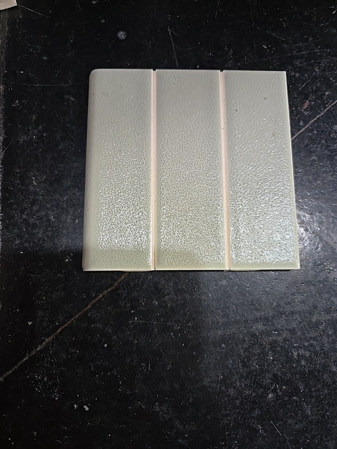 Vtg Ameri Olean 4 1/4″ Bullnose Self Spacing Scored Crystalline Sage Green NOS