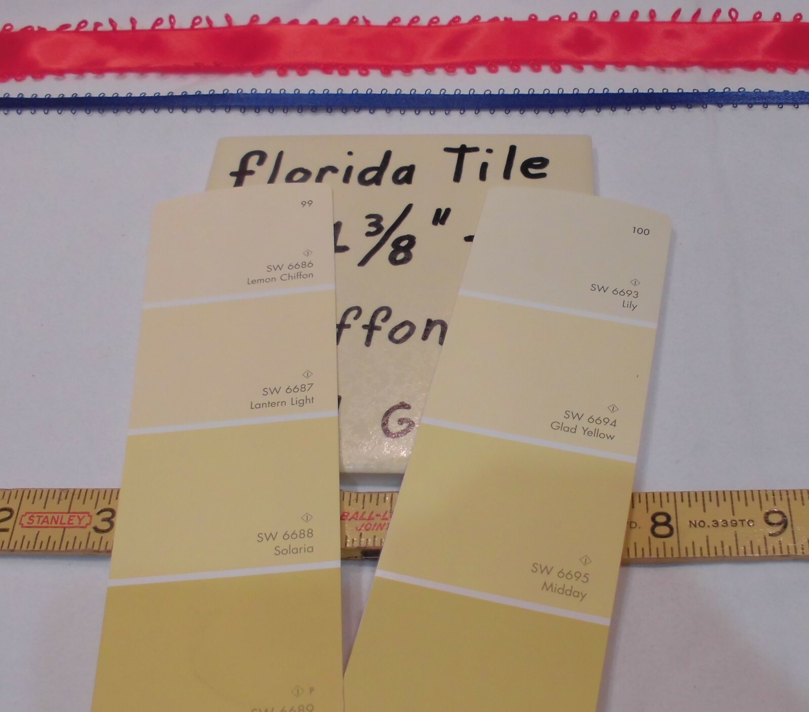 1 pc.*Saffon-Pastle Yellow* 4-3/8″ Ceramic Crystal Glazed tiles by florida NOS