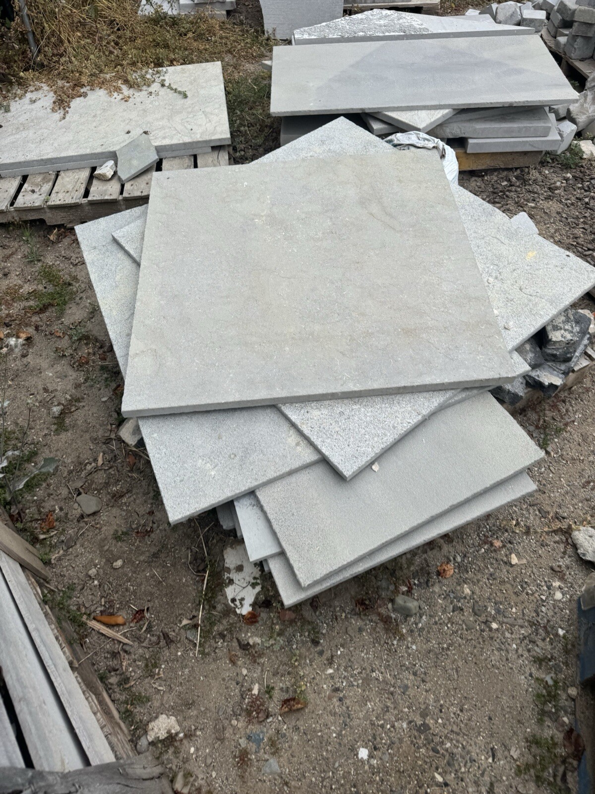 Grey Limestone Cladding And Pavers Random Widths , Pavers And Blocks Available
