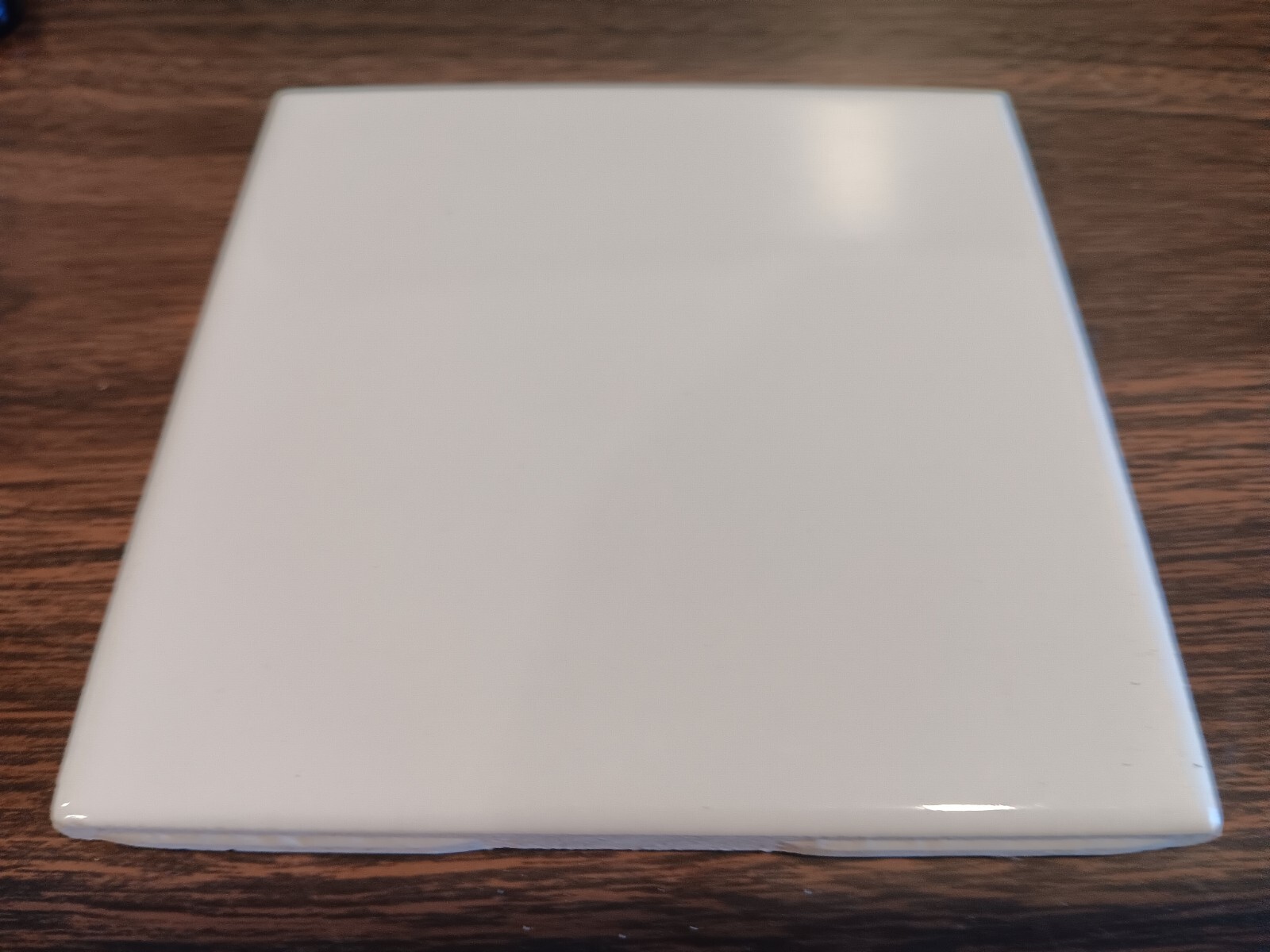 (1 EACH) CERAMIC WALL/FLOOR GLOSSY TILE SOLID WHITE COLOR 4.25″ x 4.25″ USA MADE