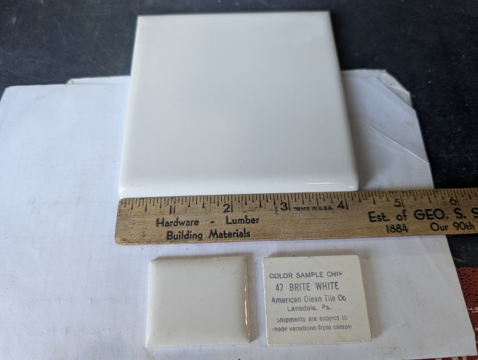 2 pcs American Olean Gloss Brite White #47 S4449 Tile Thin set Bullnose 4-1/4″