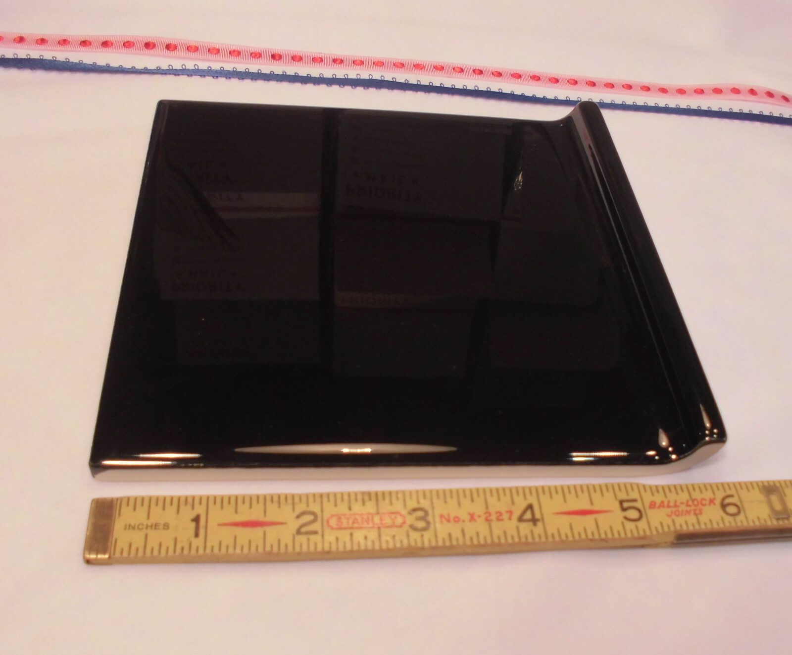 lot of 6: Glossy Black: Flat Top; base/cove Ceramic Tile: 6″ X 6″ with Defects