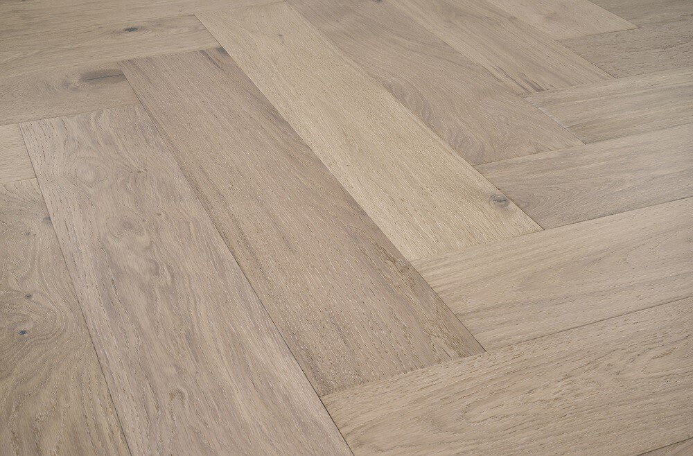 Mannington Hardwood HPLS37SNWF1 Latitude Park City Snowcap Herringbone 465027