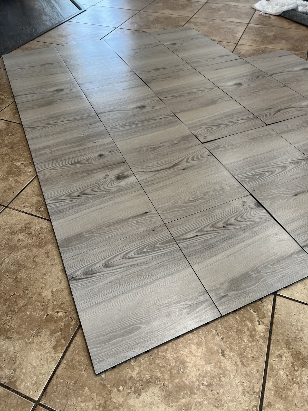 Dance Floor Tiles, Beachwood 12 x 12 in 28 Piece Interlocking Dance Flooring 7×4