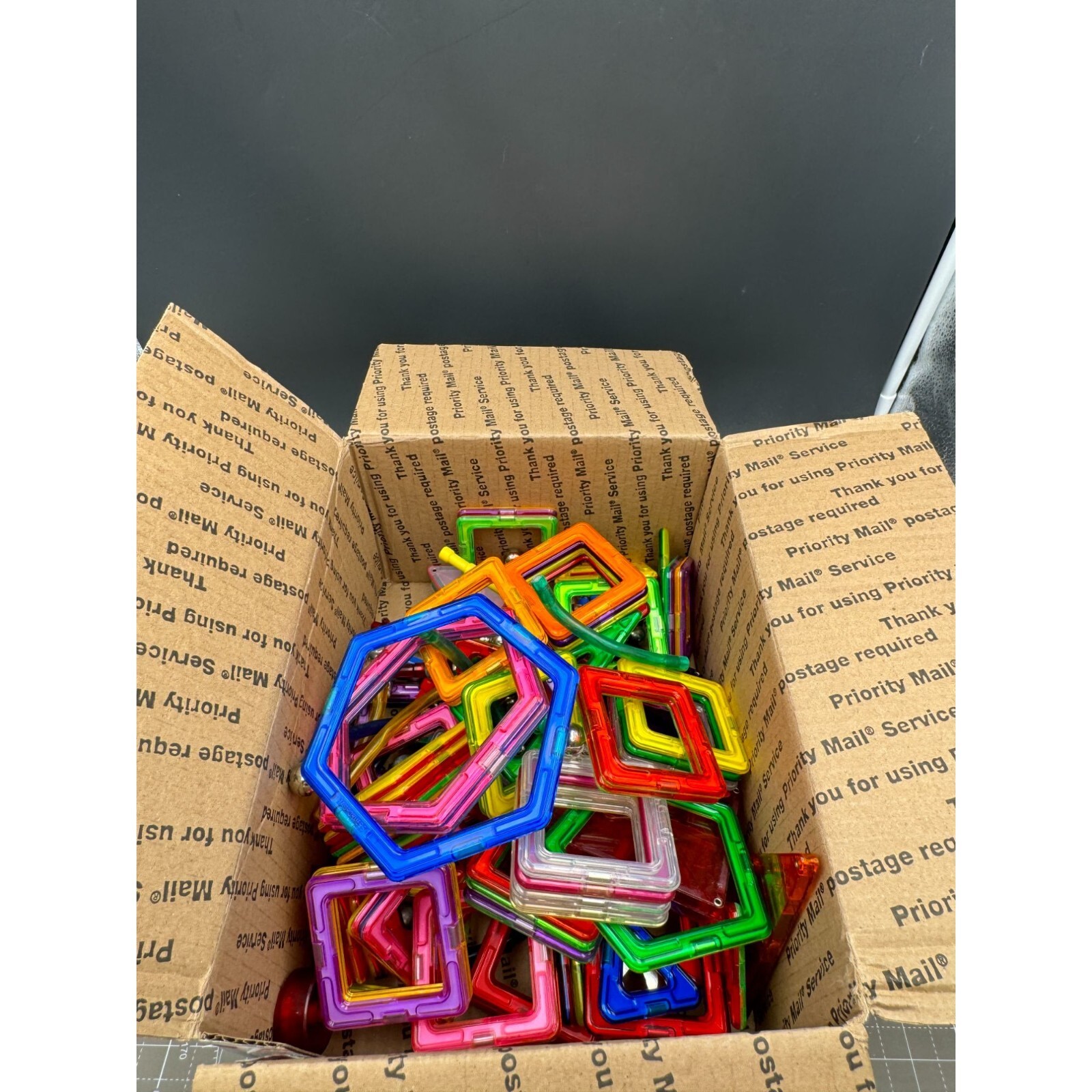 Magnaformers Lot of over 85 Various Magni Tiles
