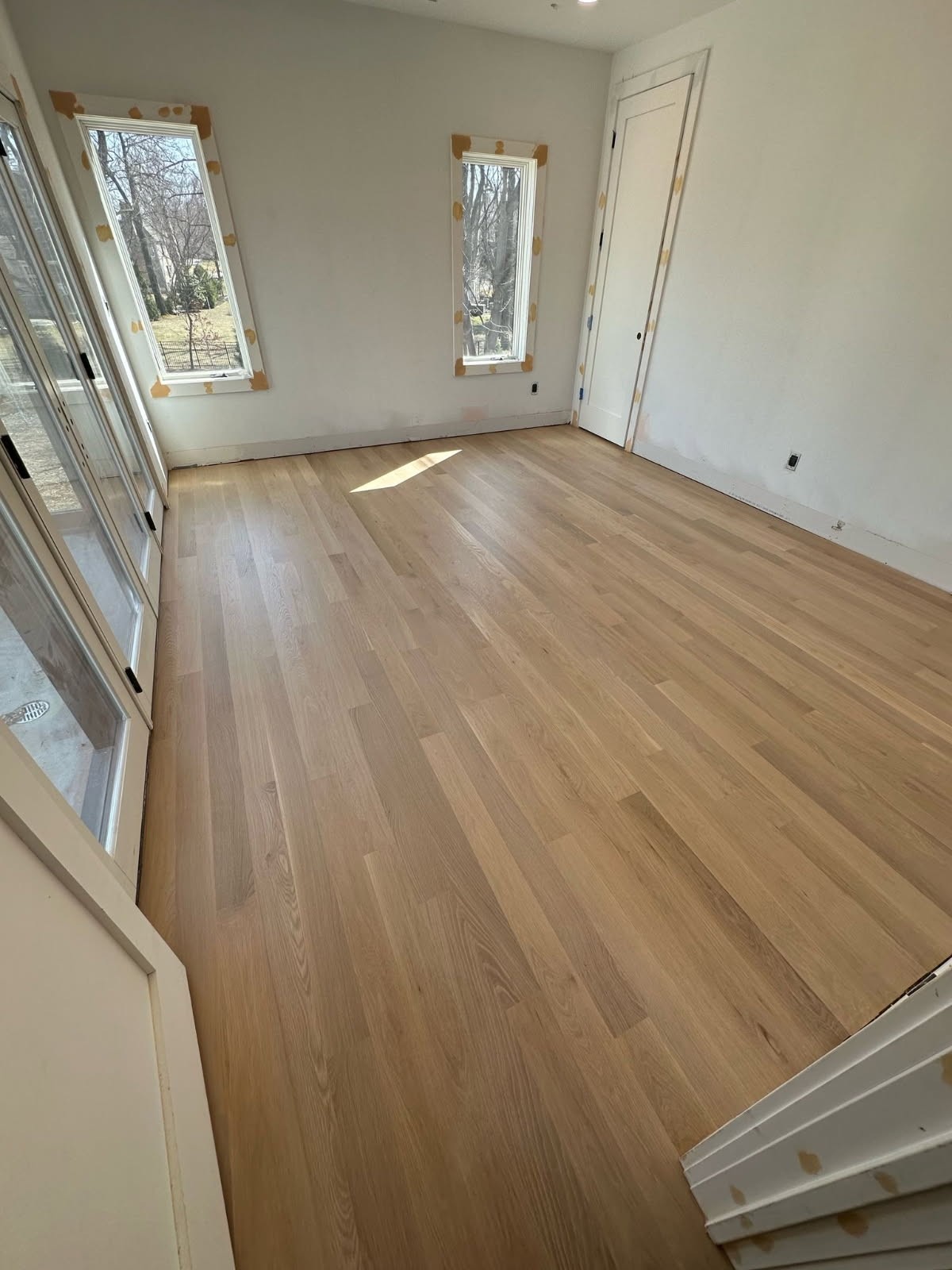 White Oak Unfinished: 2 1/4 x 3/4″ 565 sq ft. $6.00