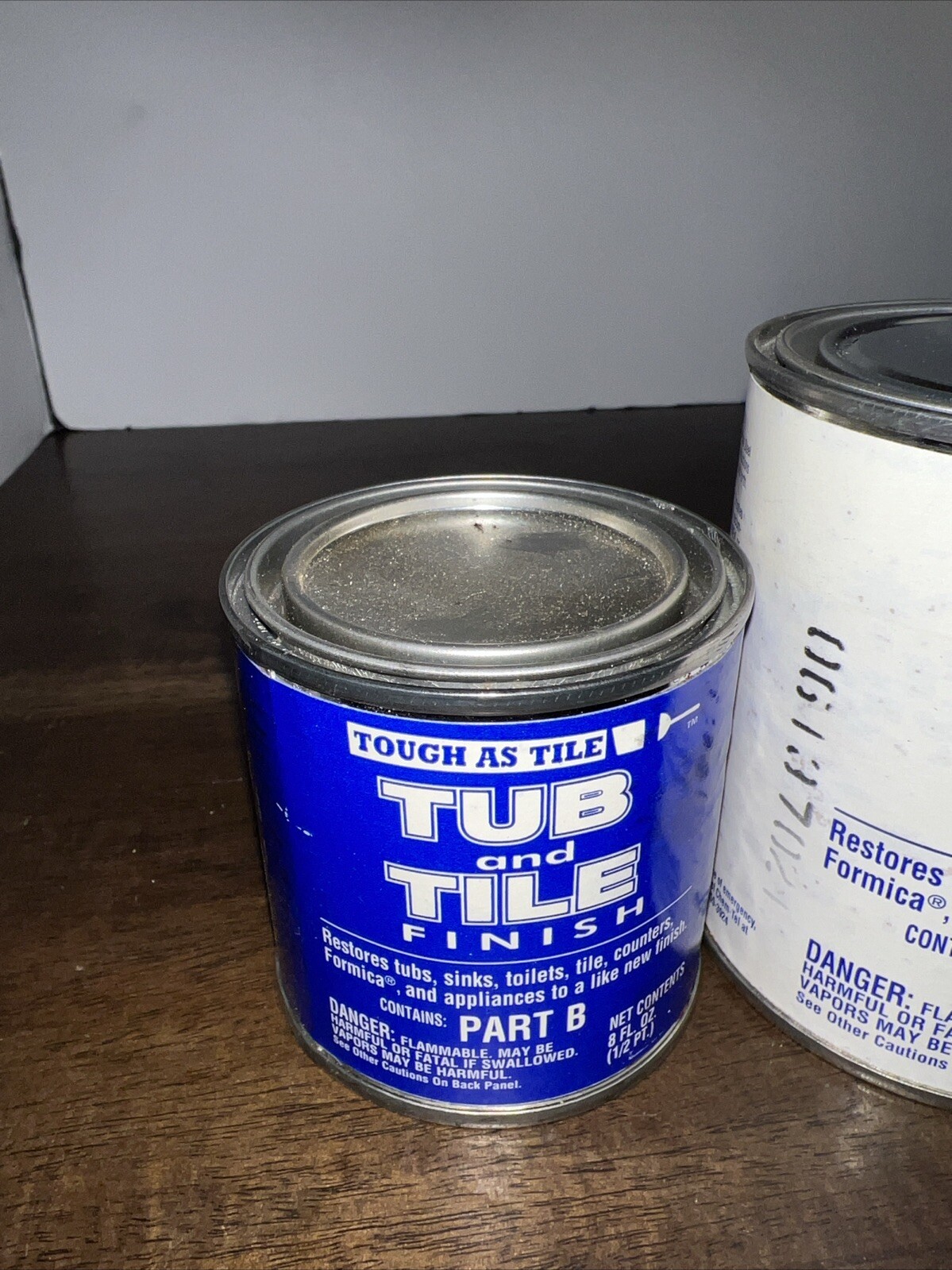 Tough As Tile Tub & Tile Finish 760 Gleaming White USA Cans Never Opened