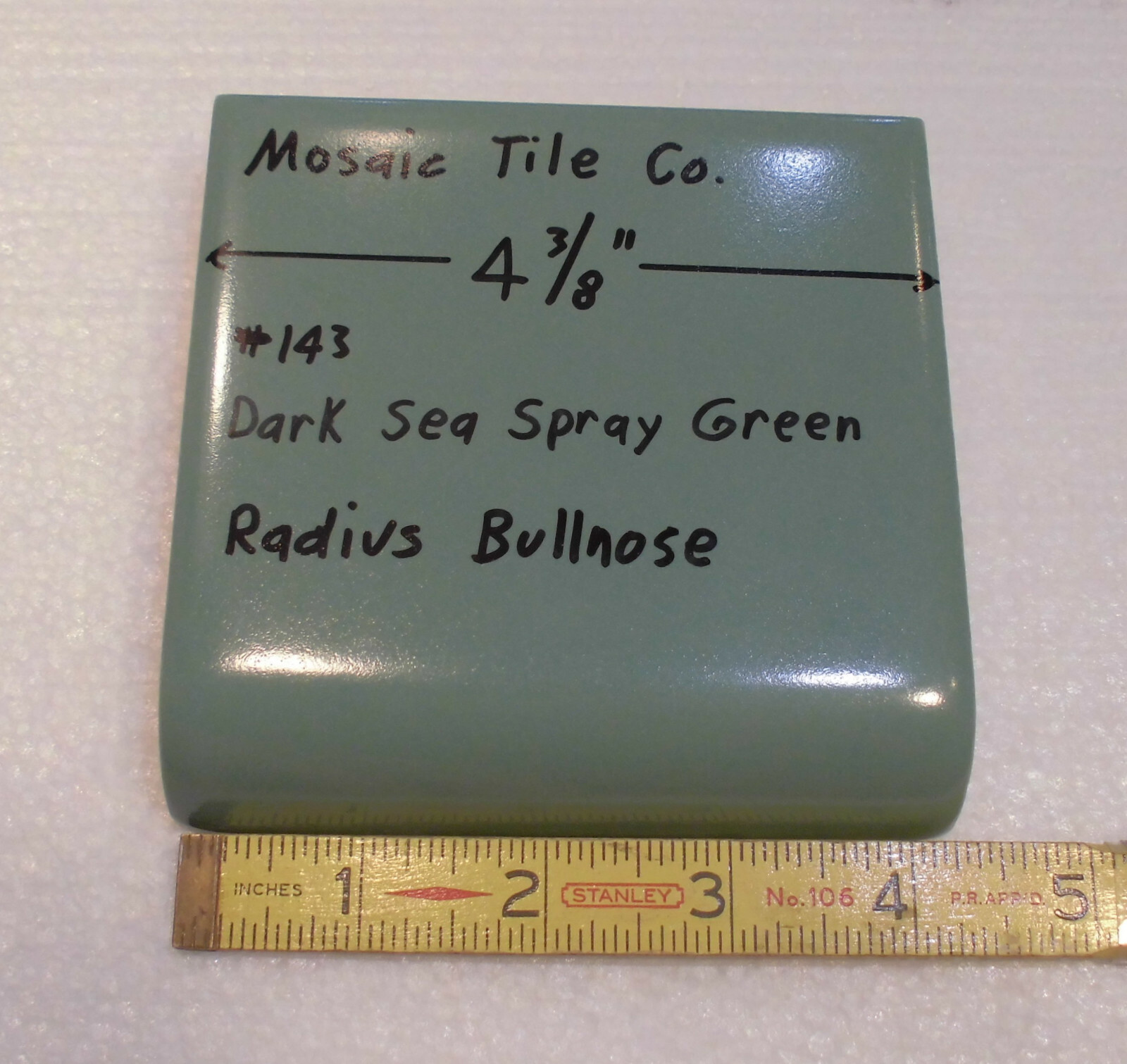 1 pc. Dark Green; Matte Radius Bullnose Ceramic 4-3/8″; by Mosaic Tile Co. NOS