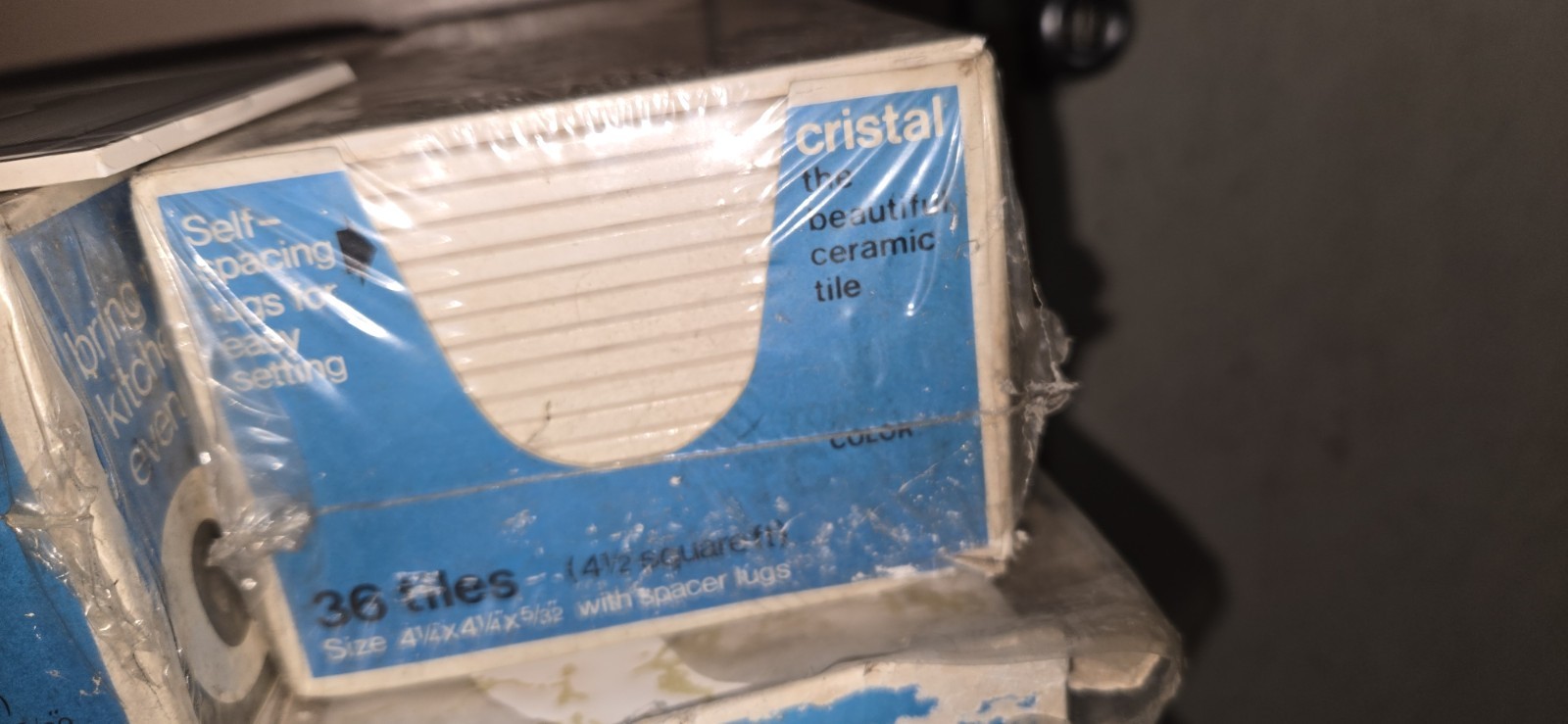 Cristal Glazed Ceramic Wall Tile 4 1/4 x 4 1/4, 36 Pack, White/Gold $175pr Box