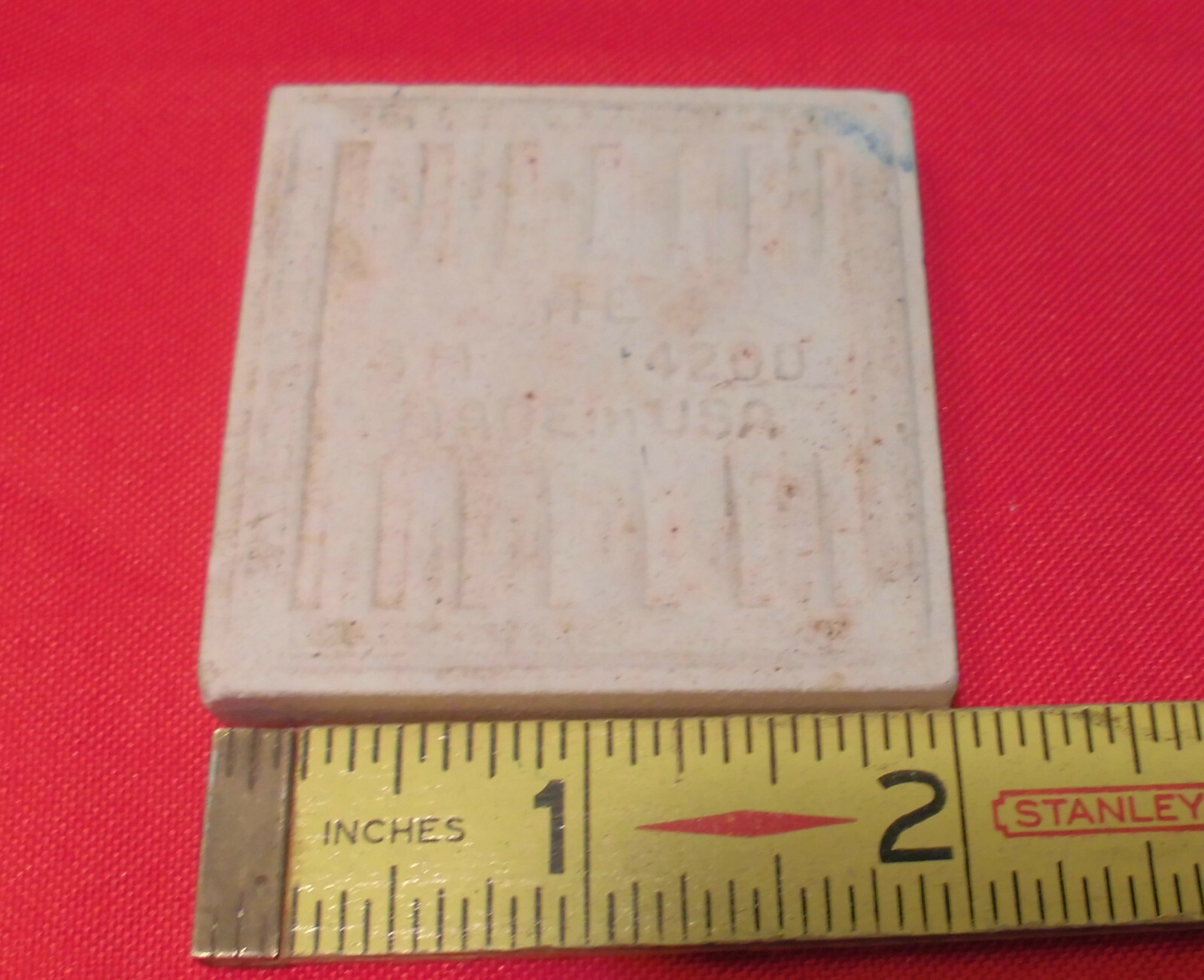 Buckwheat 2″ X 2″ X 5/16″ Ceramic Surface Bullnose Inside Corner Tile; 1950’s