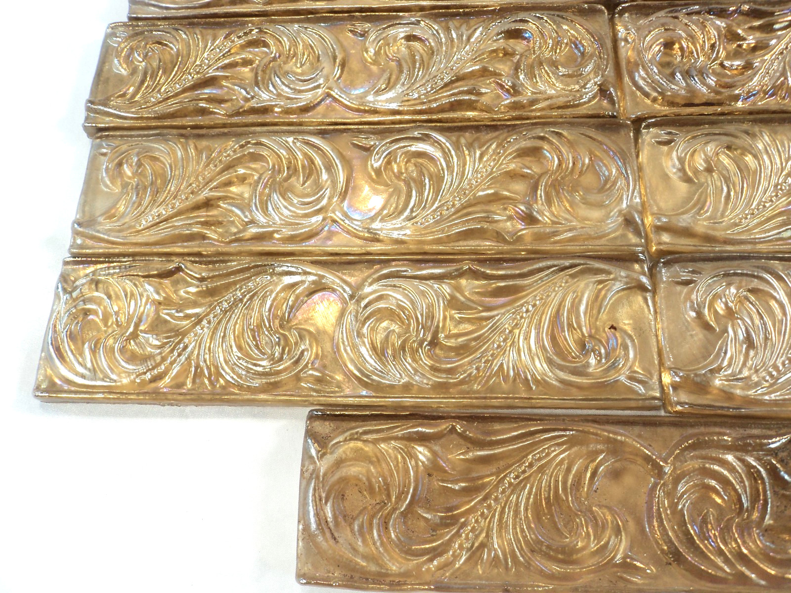 Lot of 13 Daltile Salerno Smoky Topaz Glass Accent Border Tiles 2.5 X 9.75-10’8″