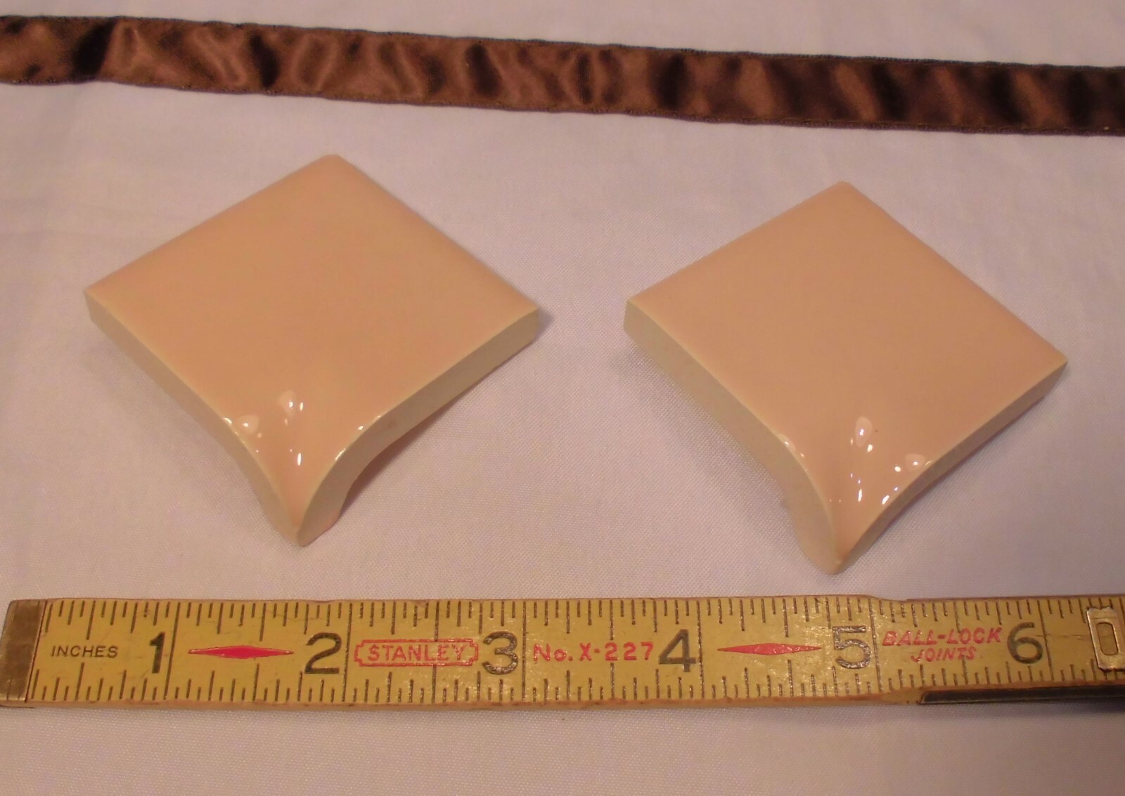 2 pcs. *Suntan Color* Ceramic Bullnose; Radius Inside Corner Trim Tile 2″ X 2″