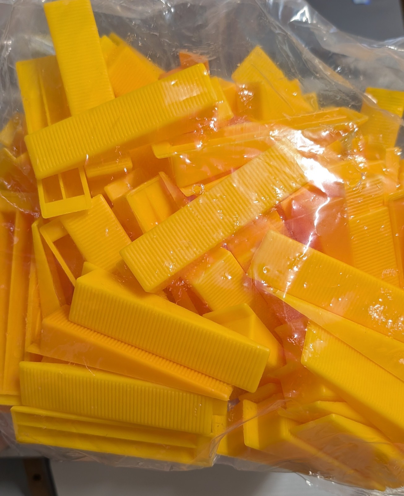 Tile Leveling System Kit With Plier 300 pc Tile Spacer Clips and 100 pc Wedges