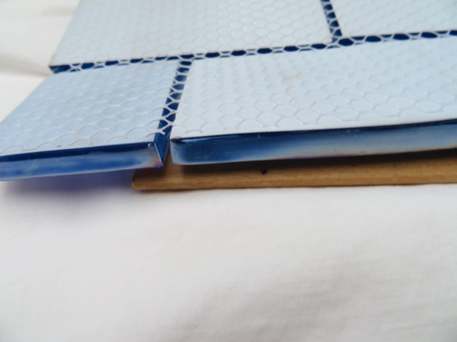Tiles Iridescent Glass Weatherproof Sheet of 12″ x 6″ Wavy & Smooth Unused Blue