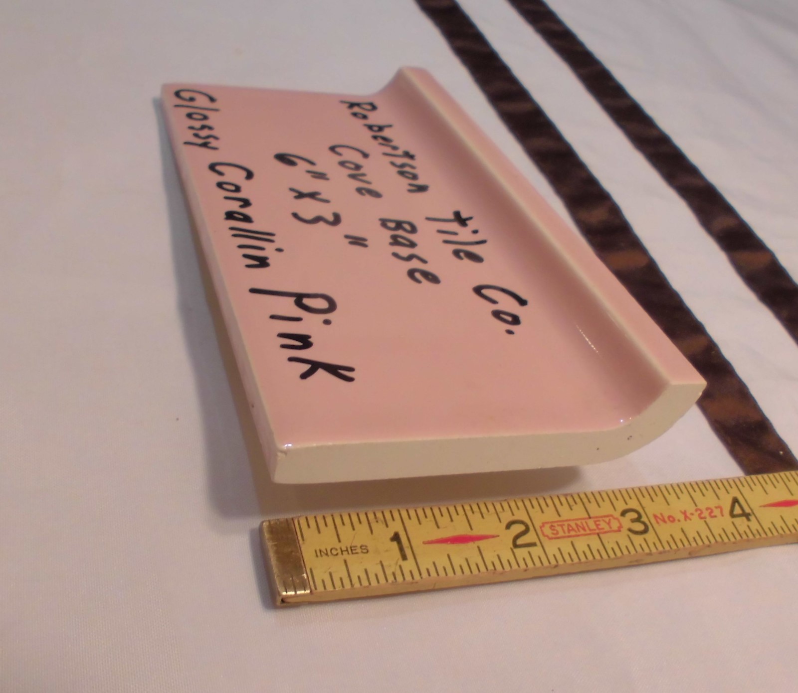 1 pc. *Corallin Pink* stack-on base/cove Ceramic Tile by Robertson Co. 3″ X 6″