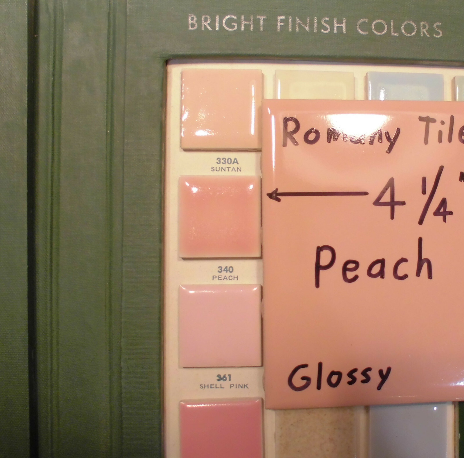 1pc. Peach 4-1/4″ Glossy Ceramic Tile; Romany Co. Defects 1/8″chipped edge +