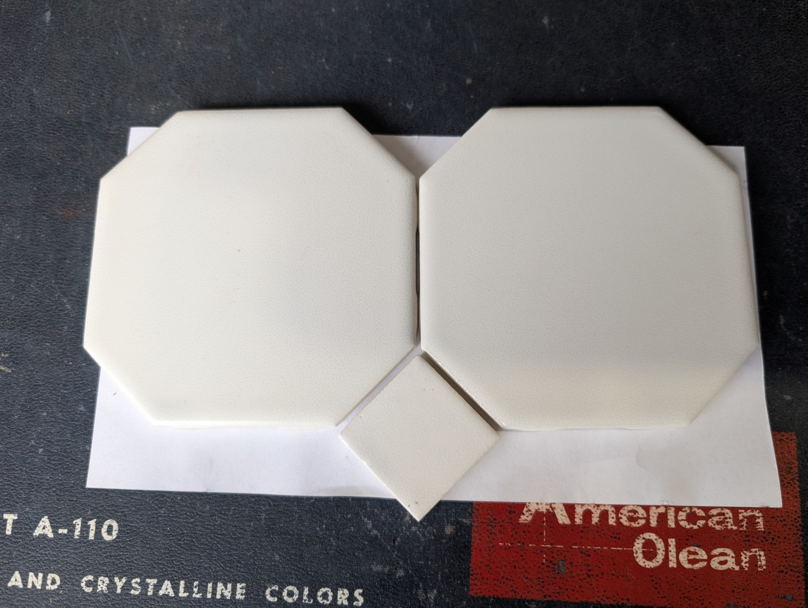 4 pcs American Olean Ceramic Tile 4 1/4″ Crystalline II POLAR White Octagon #316