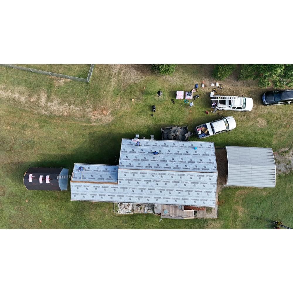 Synthetic Roofing Underlayment – Contractor Grade 400 sq. ft. (4 ft. x 100 ft.)