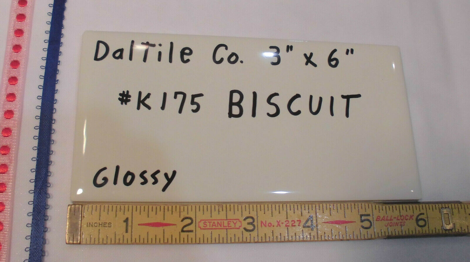 1 pc. Biscuit by Daltile #K175; 3″ X 6″ Glossy Ceramic Tile; New Stock, Mint